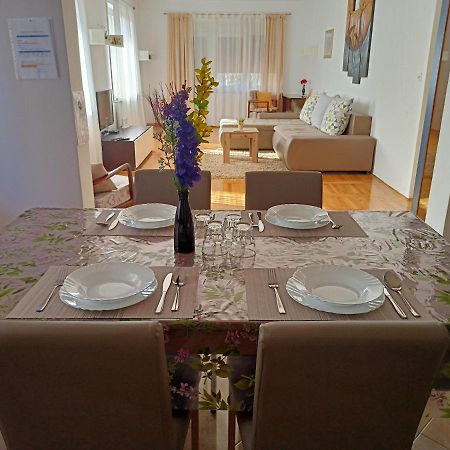 Apartment Tomas,,,Spacious House With Private Parking,Terrace,5G Internet,,,,, Zadar Exteriér fotografie